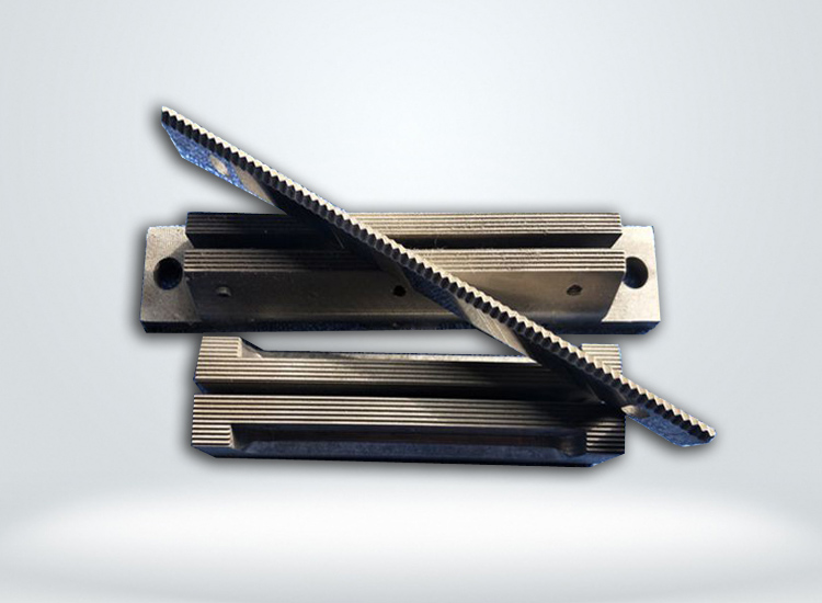 鋸齒(chi)刀片