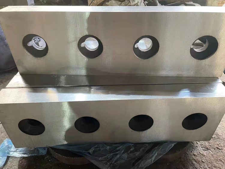 剪闆機刀片(pian)